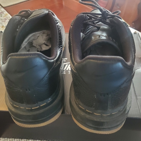 Air Force 1 Luxe - Picture 6 of 8